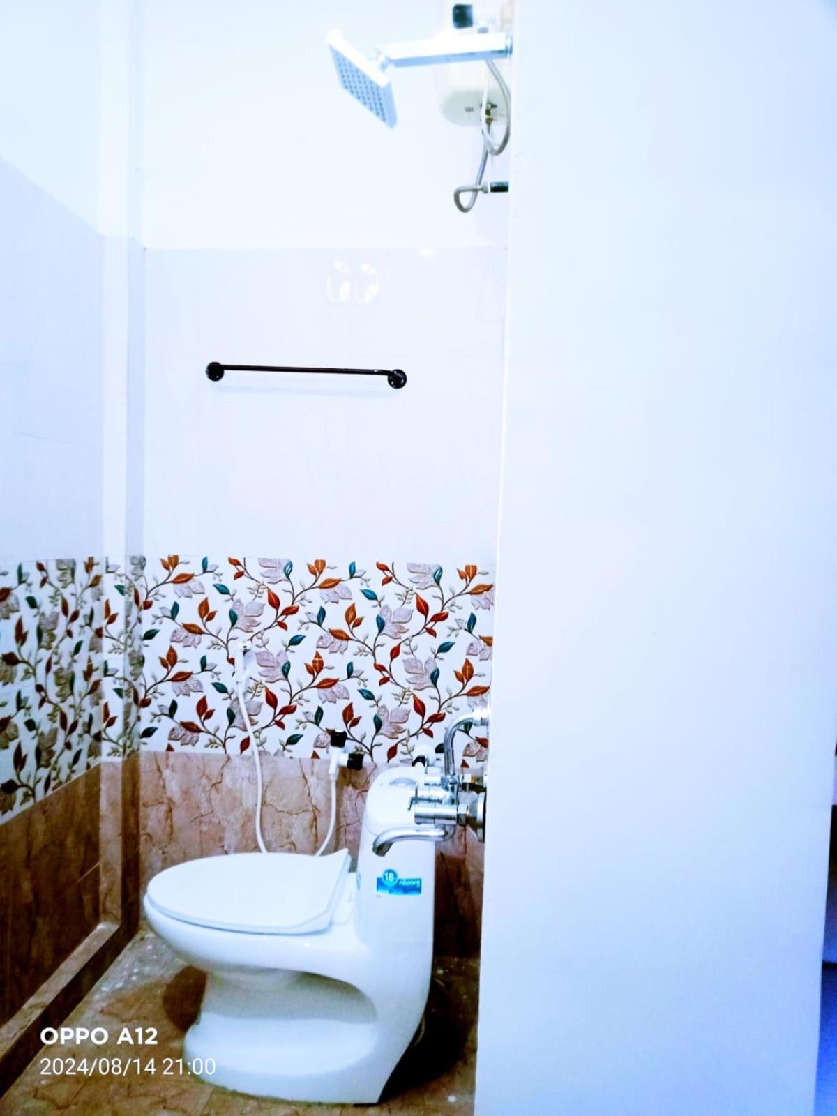 Asshappystayinn Hotel Tiruchirappalli Εξωτερικό φωτογραφία